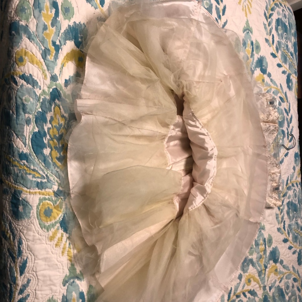 Gold Homecoming Dress Size 5/6 - Picture 6 of 6